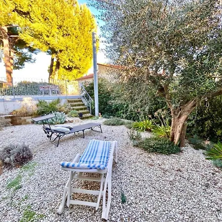 Mathilde, Deliziosa Con Inclusa * Numana