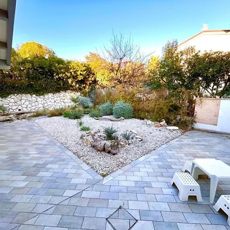 Mathilde, Deliziosa Con Inclusa Villa Numana